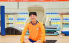 泰山隊(duì)室內(nèi)訓(xùn)練，樂享多，克雷桑專注回放，門將雨中苦練。