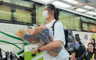 中國(guó)女籃亮相，張子宇花捧高挑，楊力維酷，楊舒予帥氣。