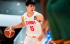 朱芳雨19歲新星狂砍25分，中國(guó)男籃后場(chǎng)大腿顯威！